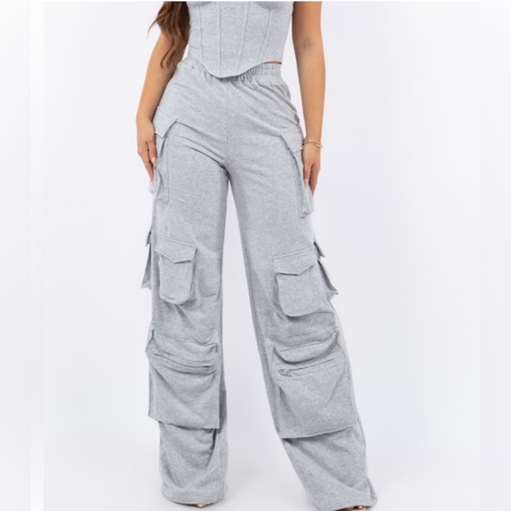 NWOT Labijou Heather Gray high waisted Cargo Wide leg Sweatpants Sz M